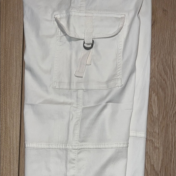 NWT - American Eagle Outfitters Light Beige Cargo Pants - Picture 11 of 13